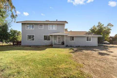 1376 N Lime St, Porterville, CA 93257