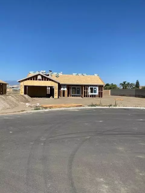 1188 S Chess Terrace St W, Porterville, CA 93257