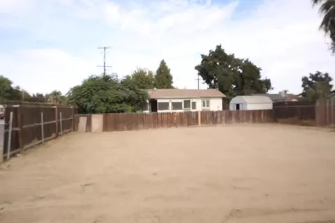 488 W Marengo Ave, Shafter, CA 93263 photo 14