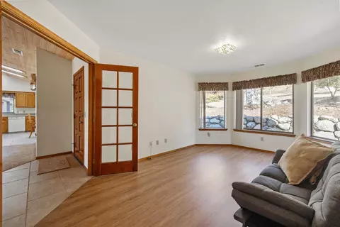 42131 Black Oak Dr, Three Rivers, CA 93271 photo 23
