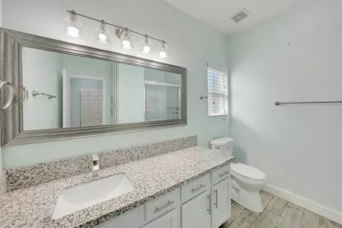 233 E Riverbend Ct, Visalia, CA 93291 photo 28