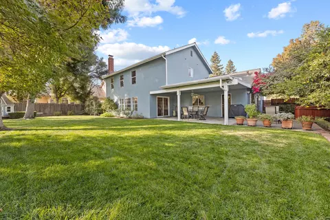 Exterior - 167 E Wilson Ave, Tulare, CA 93274 photo 9 of 16