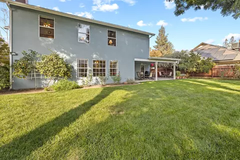 Exterior - 167 E Wilson Ave, Tulare, CA 93274 photo 11 of 16