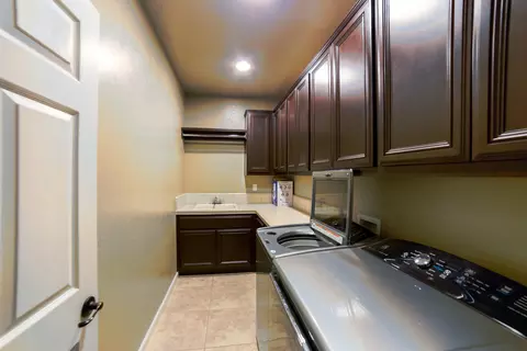 3842 Evergreen Ave, Visalia, CA 93291 photo 14