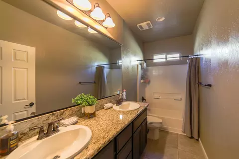 3842 Evergreen Ave, Visalia, CA 93291 photo 15