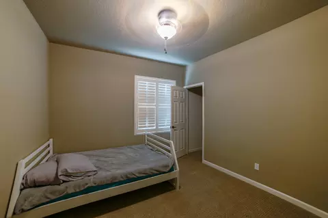 3842 Evergreen Ave, Visalia, CA 93291 photo 16