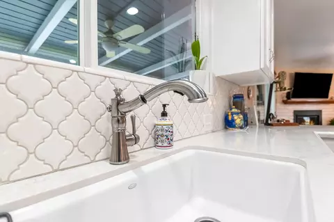 Kitchen - 801 Fairway Dr, Exeter, CA 93221 photo 8 of 8