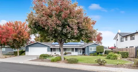 801 Fairway Dr, Exeter, CA 93221