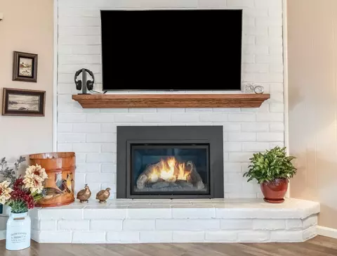 Living - 801 Fairway Dr, Exeter, CA 93221 photo 4 of 8