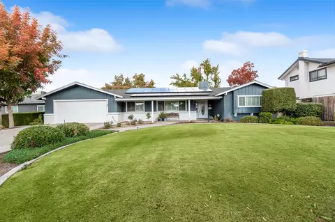 Exterior - 801 Fairway Dr, Exeter, CA 93221 photo 4 of 13
