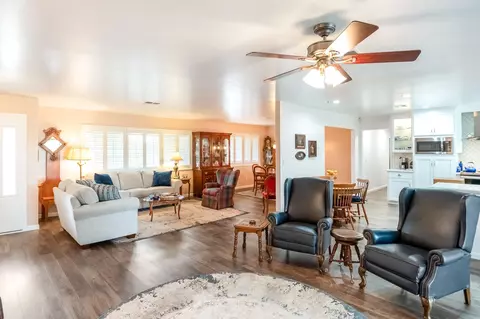 Living - 801 Fairway Dr, Exeter, CA 93221 photo 6 of 8