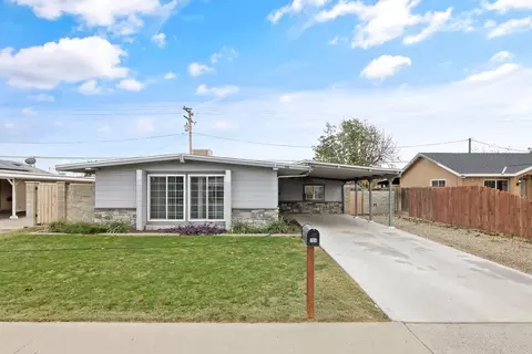 204 Peach Dr, Exeter, CA 93221