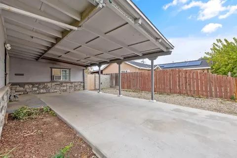 204 Peach Dr, Exeter, CA 93221 photo 4