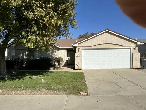 1692 Martinho Ave, Tulare, CA 93274