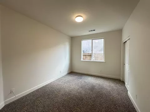 226 Elkhorn Ave, Visalia, CA 93277 photo 29