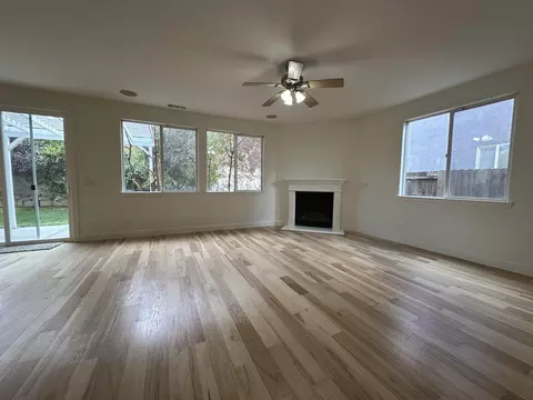 226 Elkhorn Ave, Visalia, CA 93277 photo 15