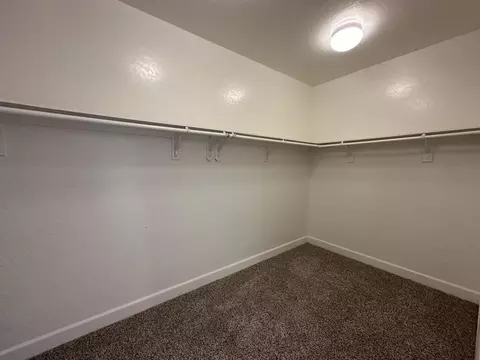 226 Elkhorn Ave, Visalia, CA 93277 photo 17