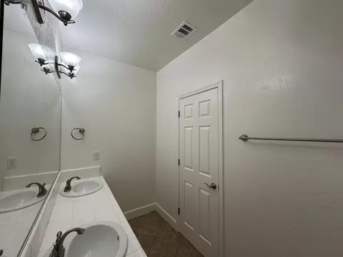 226 Elkhorn Ave, Visalia, CA 93277 photo 33