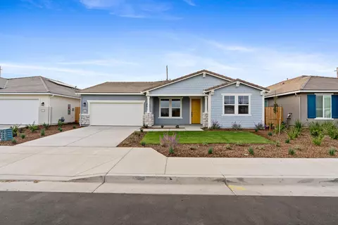 2869 Sand Hills Ave, Tulare, CA 93274