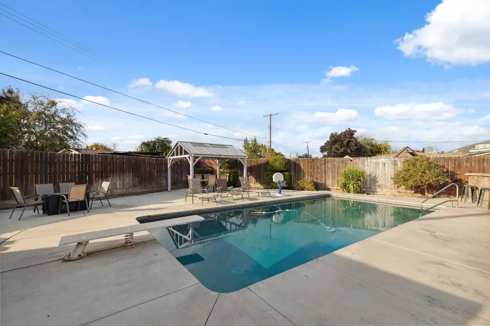  1075 San Carlos St, Porterville, CA 93257 photo 25