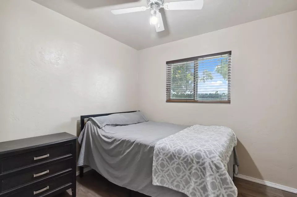  1075 San Carlos St, Porterville, CA 93257 photo 17