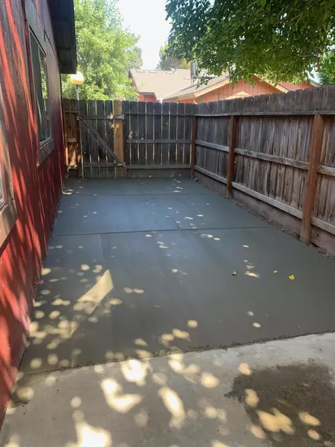 1012 E Oakridge Ave, Visalia, CA 93292 photo 25
