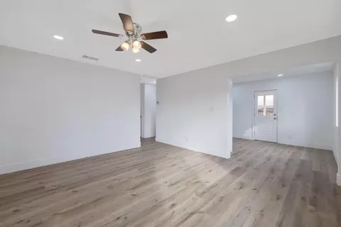 713 W Firebaugh Ave, Exeter, CA 93221 photo 8