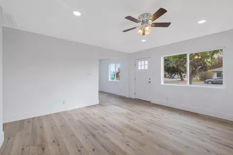 713 W Firebaugh Ave, Exeter, CA 93221 photo 9