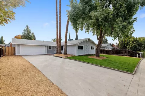 1041 E Feemster Ave, Visalia, CA 93292
