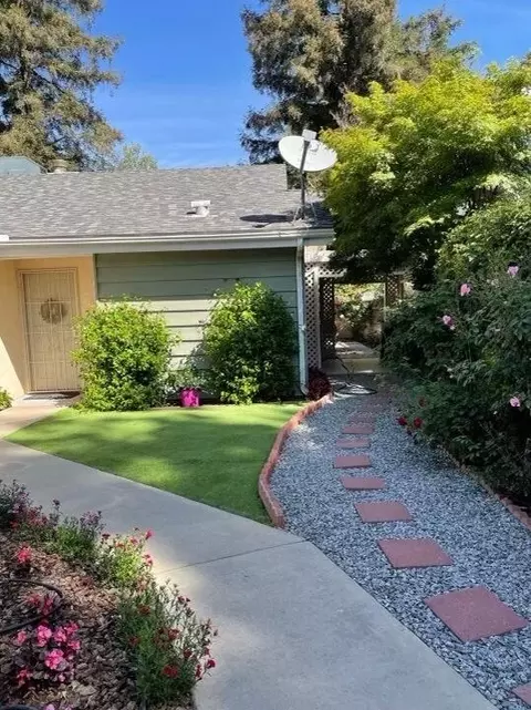 1528 E Castleview Ave, Visalia, CA 93292 photo 5