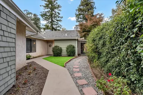1528 E Castleview Ave, Visalia, CA 93292 photo 4