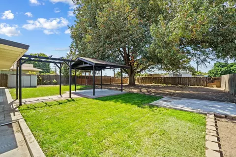 441 W Spring Ln, Lemoore, CA 93245 photo 28