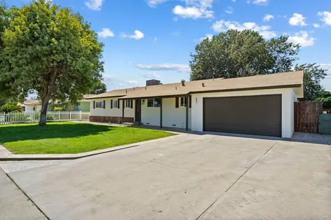 441 W Spring Ln, Lemoore, CA 93245