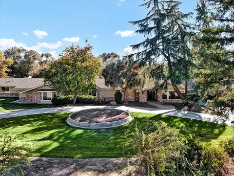 27448 Road 140 #SPC . D, Visalia, CA 93292