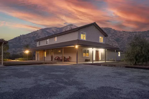 42490 N N Kaweah River Dr, Three Rivers, CA 93271
