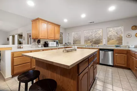 42490 N N Kaweah River Dr, Three Rivers, CA 93271 photo 6