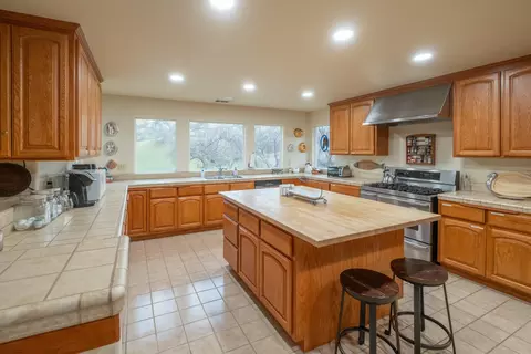 42490 N N Kaweah River Dr, Three Rivers, CA 93271 photo 11