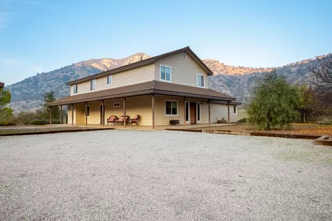 42490 N N Kaweah River Dr, Three Rivers, CA 93271 photo 2