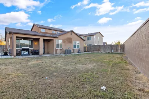 720 Portola St, Lemoore, CA 93245 photo 42