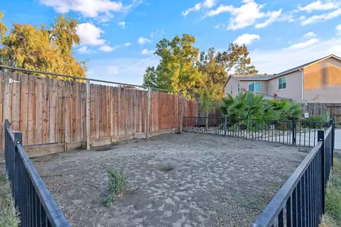 720 Portola St, Lemoore, CA 93245 photo 37