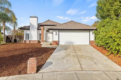 7700 Netzer Ct, Bakersfield, CA 93306