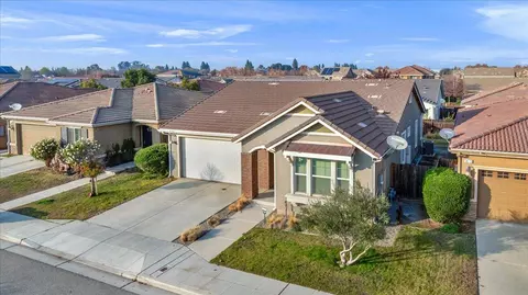 3469 Sussex Ave, Clovis, CA 93619 photo 3
