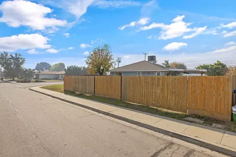 3436 E Stapp Ave, Visalia, CA 93292 photo 5