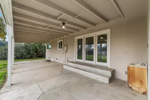 319 E Prosperity Ave, Tulare, CA 93274 photo 37