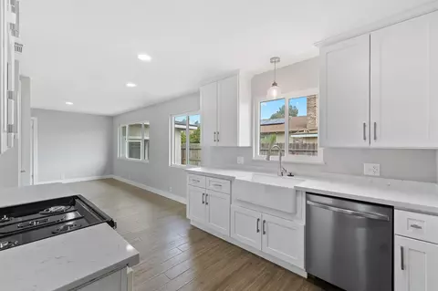 319 E Prosperity Ave, Tulare, CA 93274 photo 20