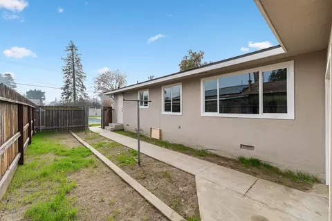 319 E Prosperity Ave, Tulare, CA 93274 photo 45