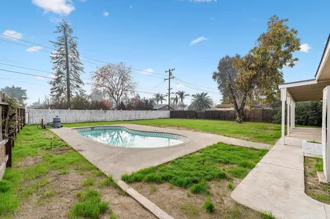 319 E Prosperity Ave, Tulare, CA 93274 photo 39