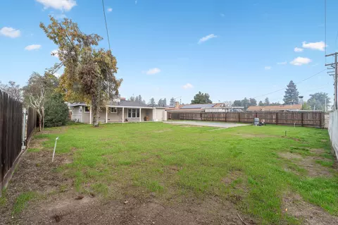 319 E Prosperity Ave, Tulare, CA 93274 photo 44