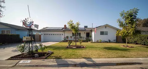 303 N Bollinger St, Visalia, CA 93291
