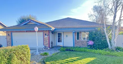 528 Gearey Ave, Exeter, CA 93221